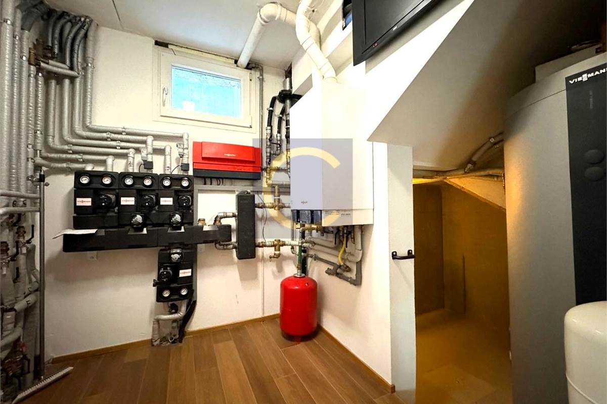 SPLENDIDA E PERFETTA VILLA SINGOLA CON VISTA PANORAMICA