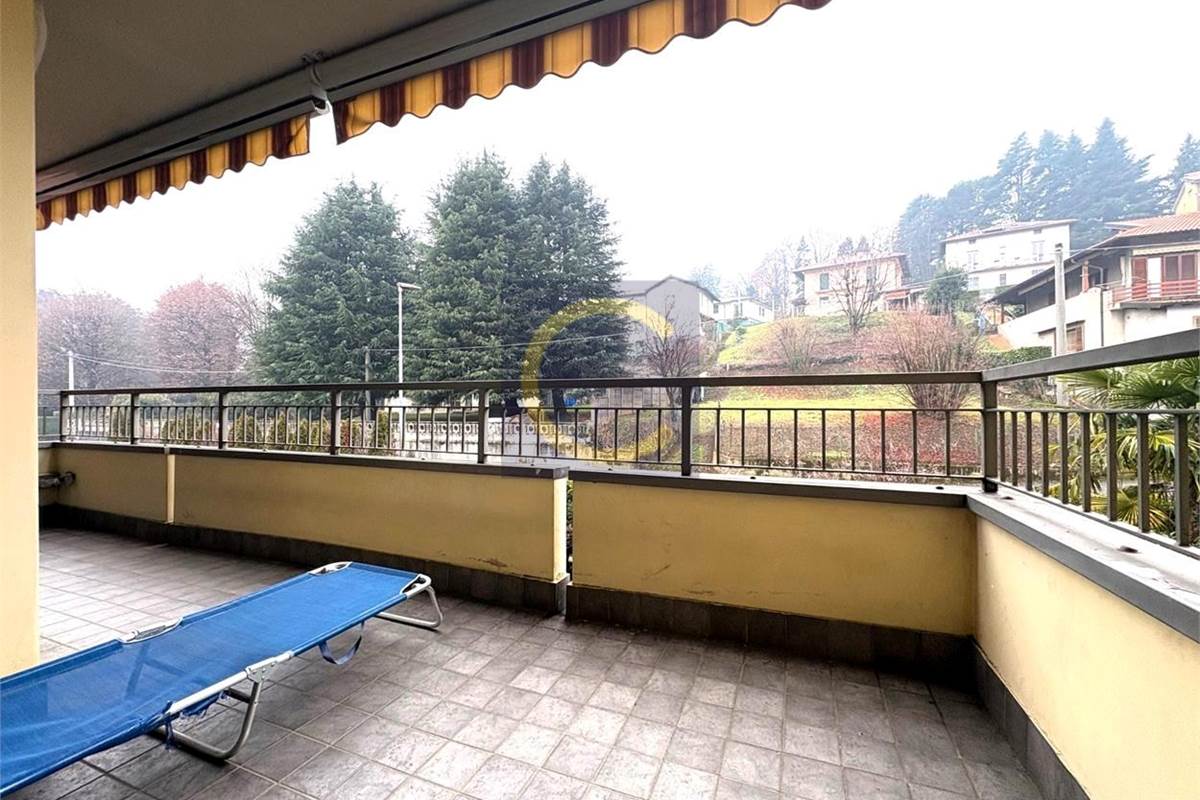 PERFETTO TRILOCALE CON TERRAZZO E BOX