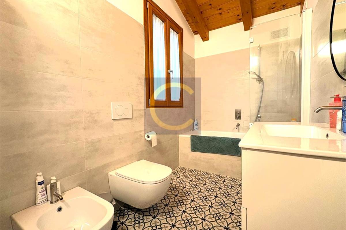 PERFETTO VILLINO SINGOLO IN ZONA TRANQUILLA E CENTRALE