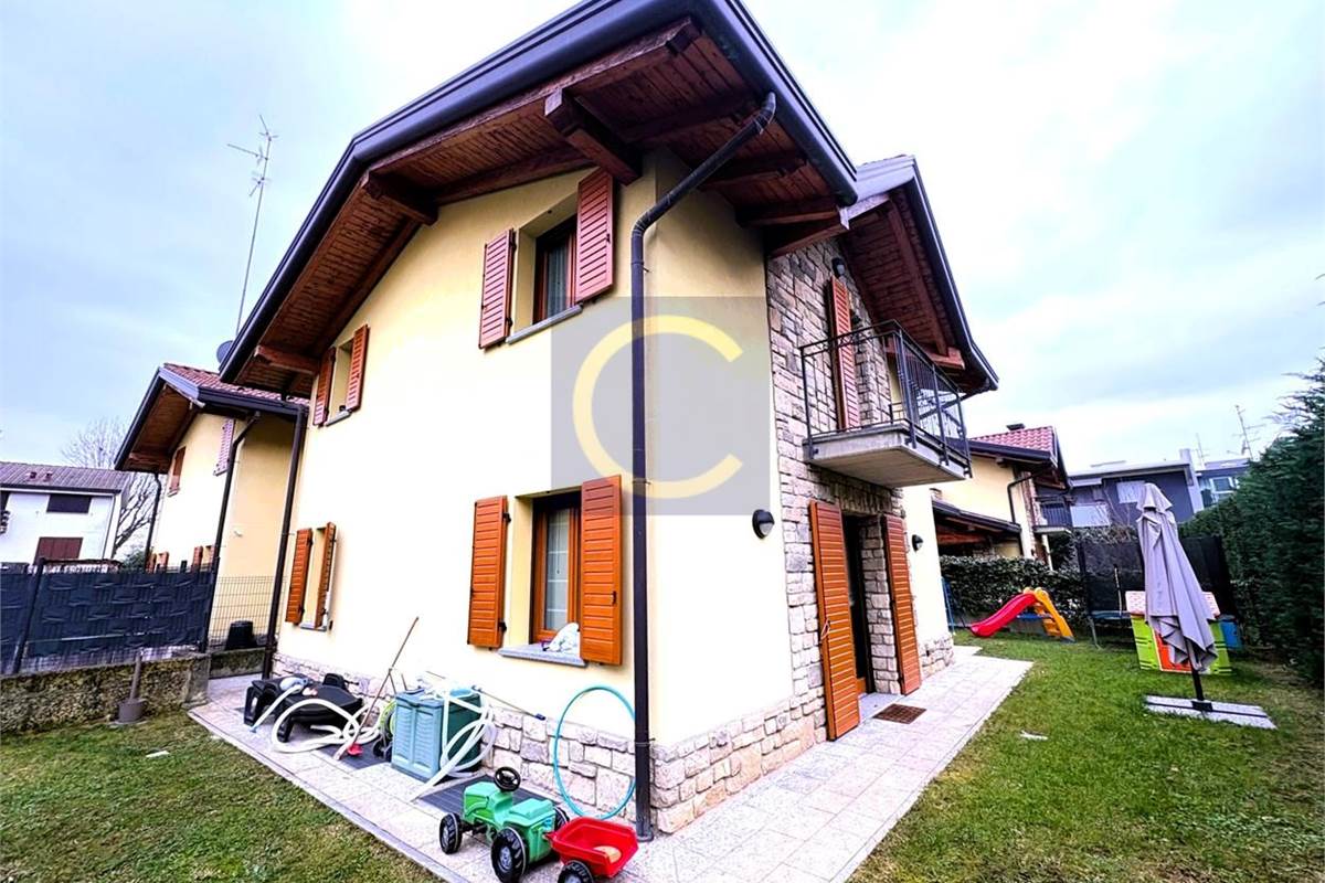 PERFETTO VILLINO SINGOLO IN ZONA TRANQUILLA E CENTRALE