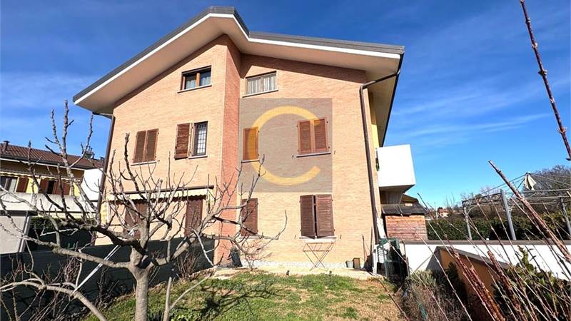 LIBERO TRILOCALE CON BOX E CANTINA