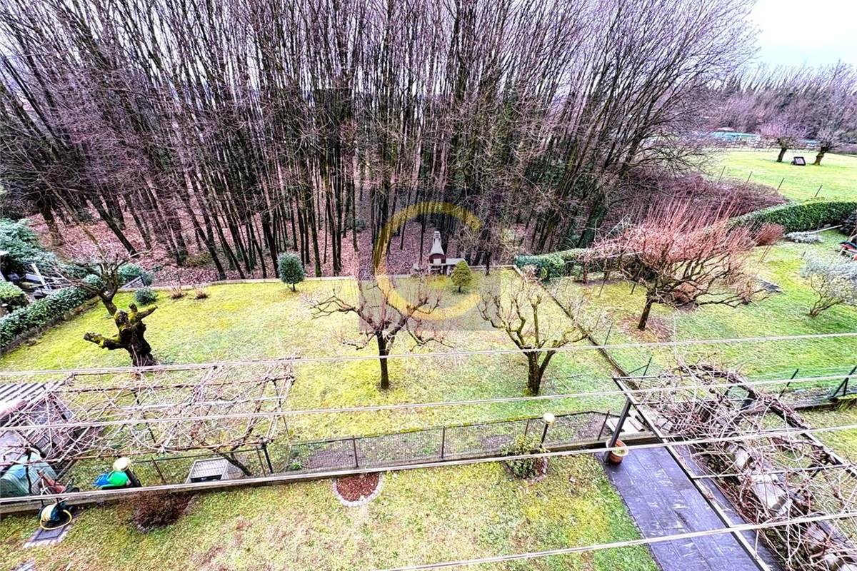 PERFETTO TRILOCALE IN BIFAMILIARE CON GIARDINO PRIVATO