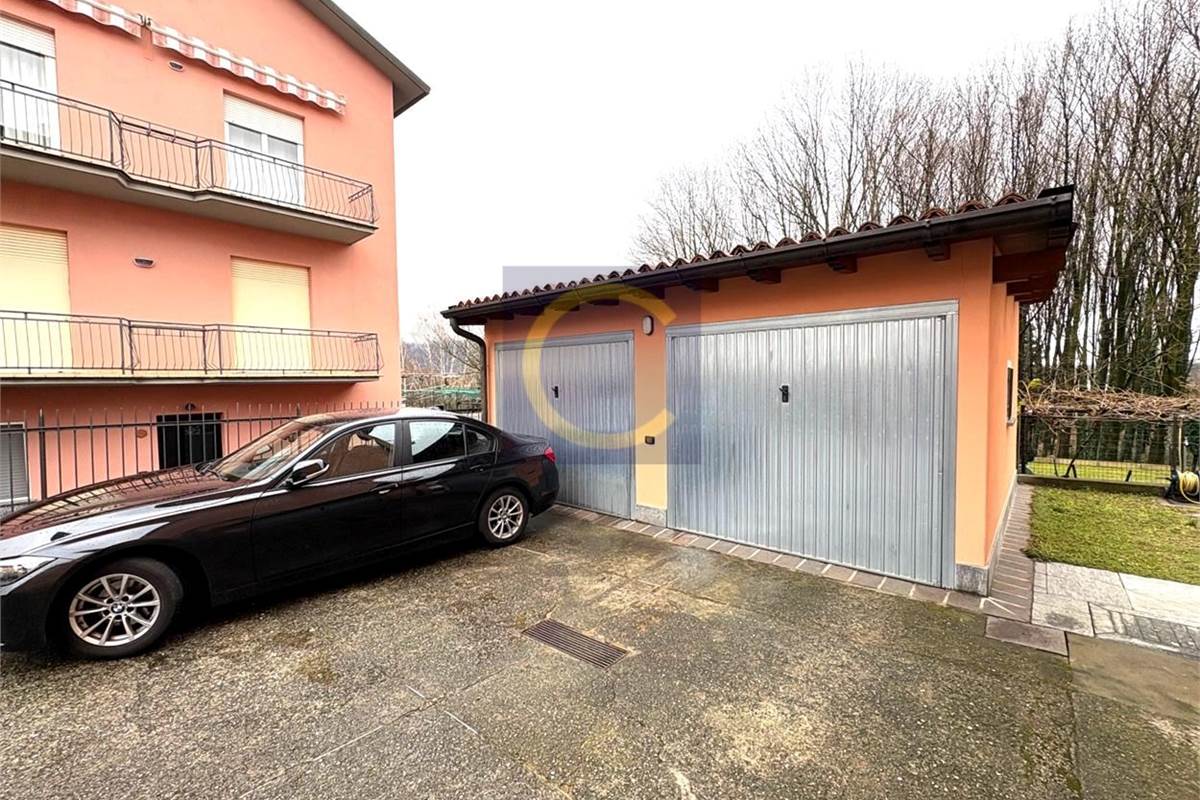 PERFETTO TRILOCALE IN BIFAMILIARE CON GIARDINO PRIVATO