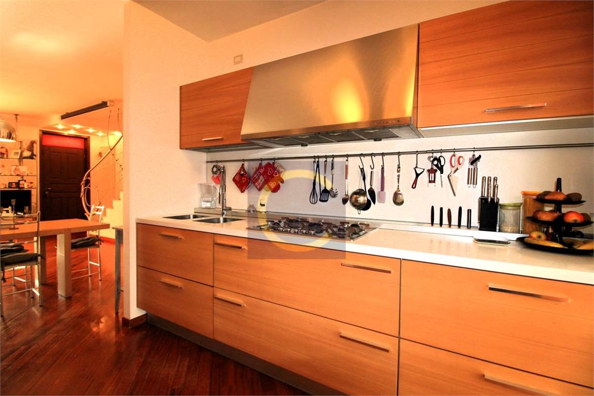 VILLETTA A SCHIERA IN TRANQUILLA RESIDENZA