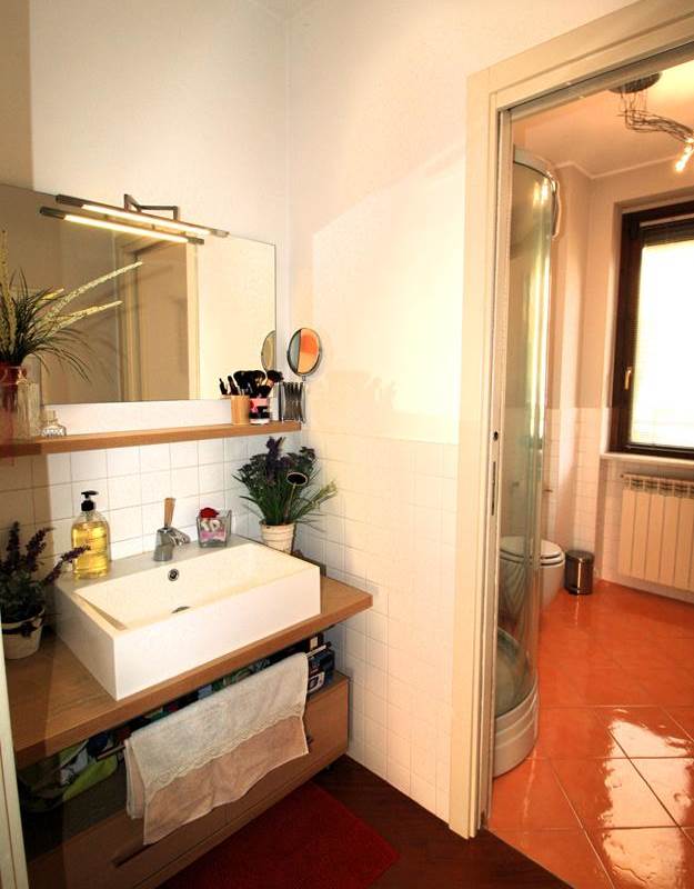 VILLETTA A SCHIERA IN TRANQUILLA RESIDENZA