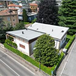 Rif. 7029 - Erba/Villa