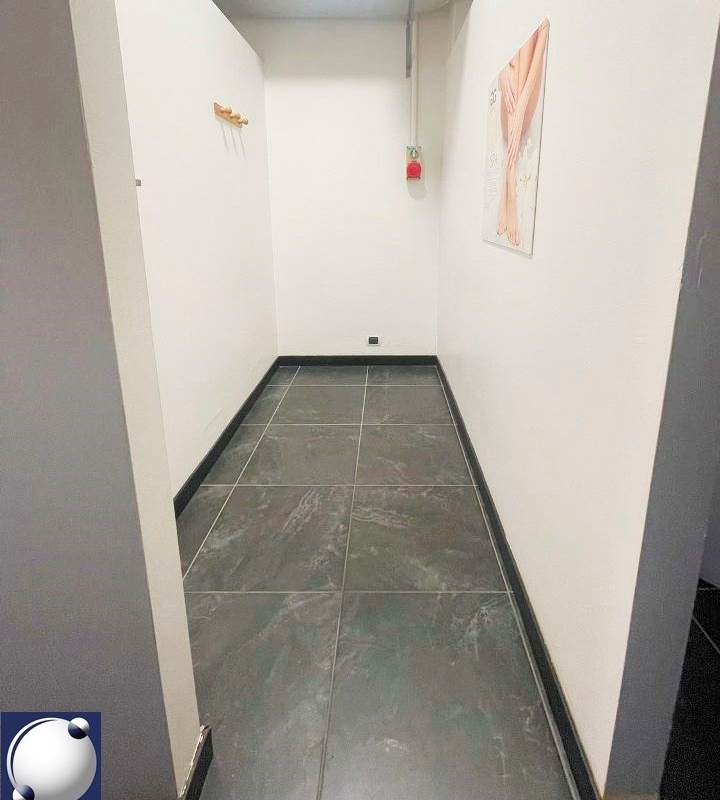 Rif. 9020 - Alzate Brianza/Negozio