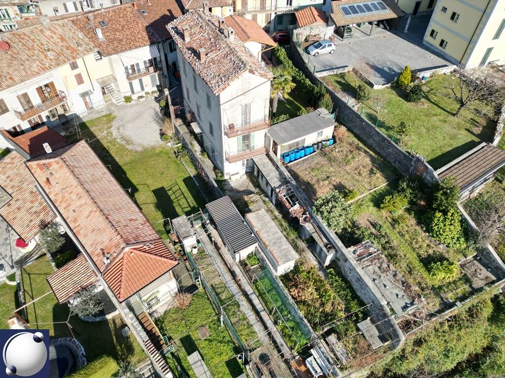 Rif. 10520 - Castelmarte/Porzione di casa