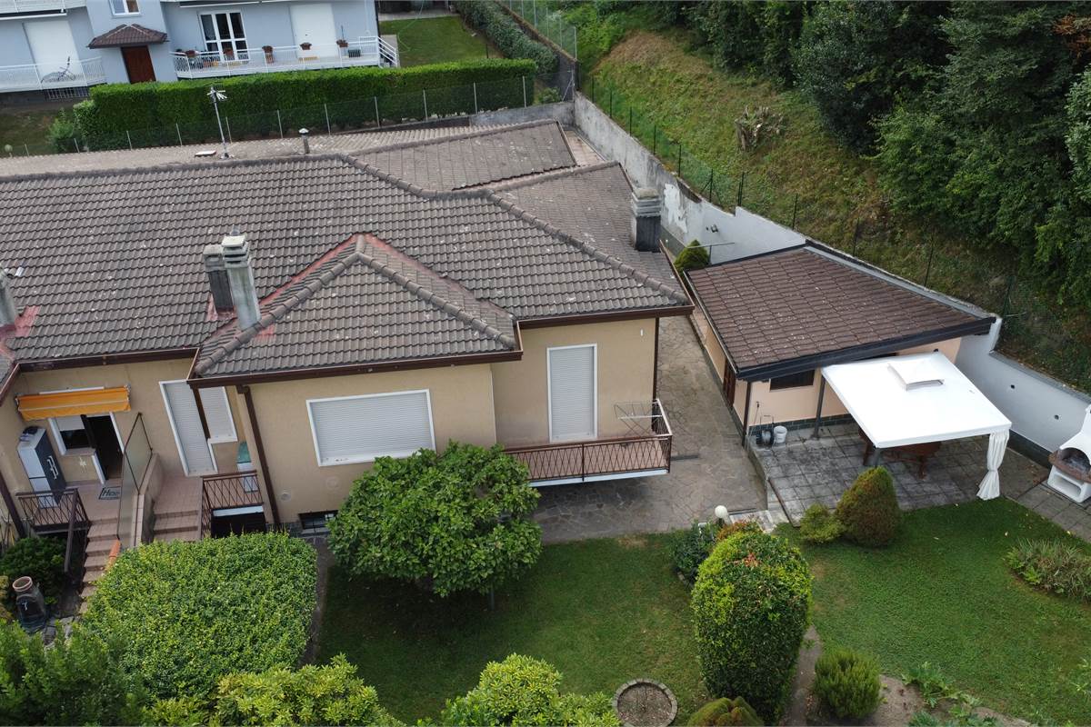 Villa BIfamiliare su un piano abitativo