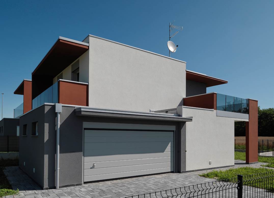 VILLA INDIPENDENTE CON GIARDINO