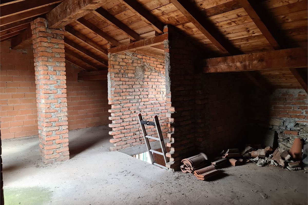 Porzione di casa da ultimare