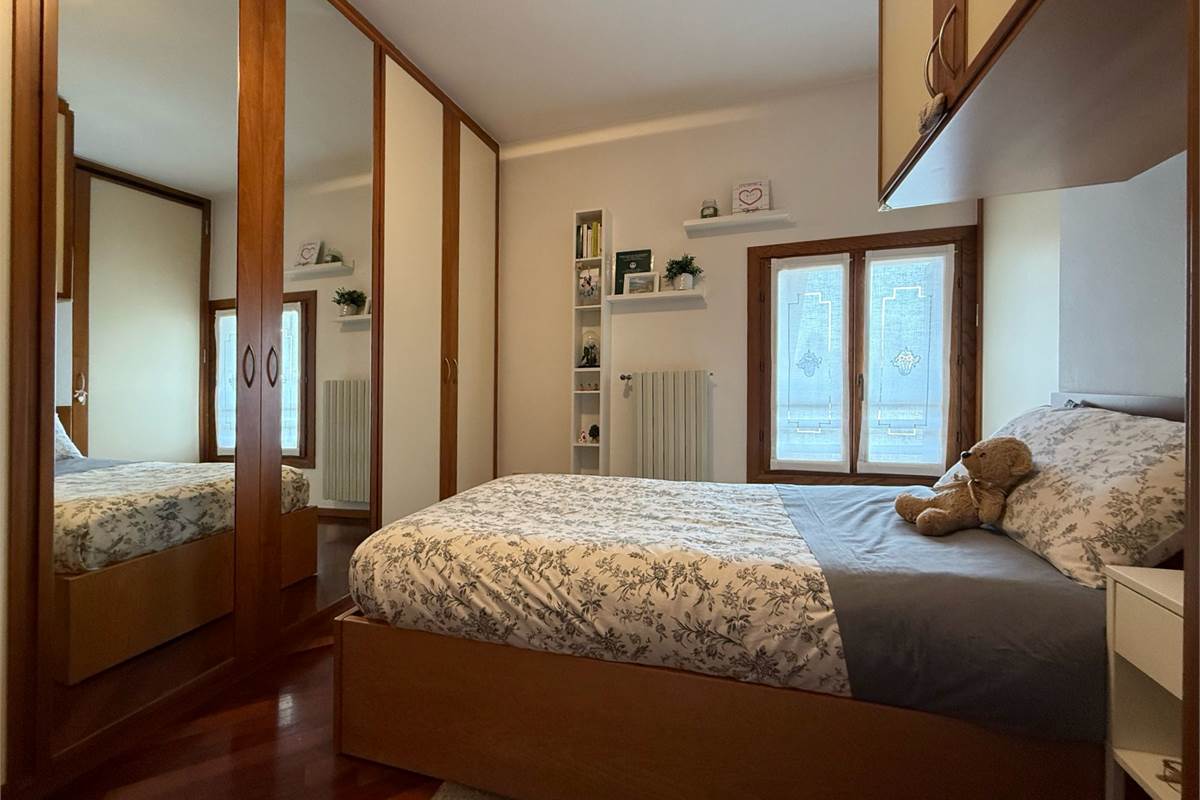 Attico  con terrazzi e box 