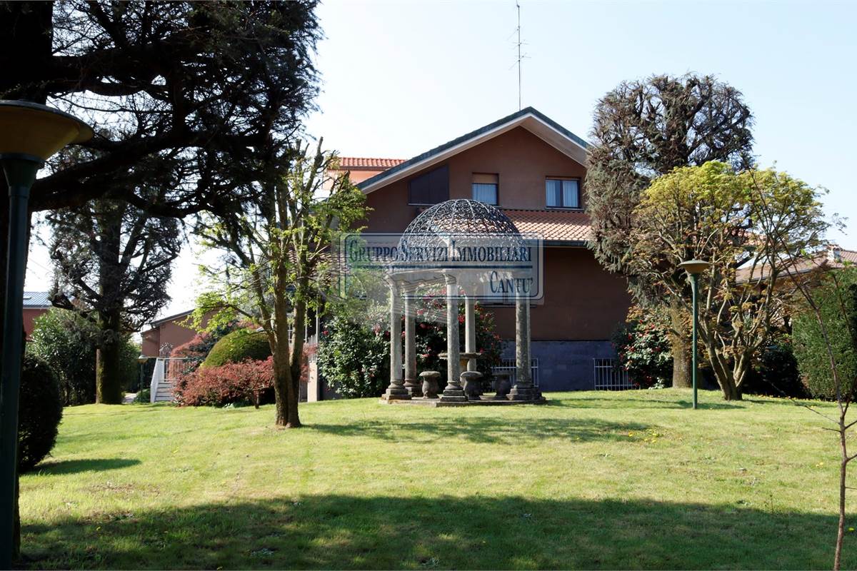Villa singola con giardino
