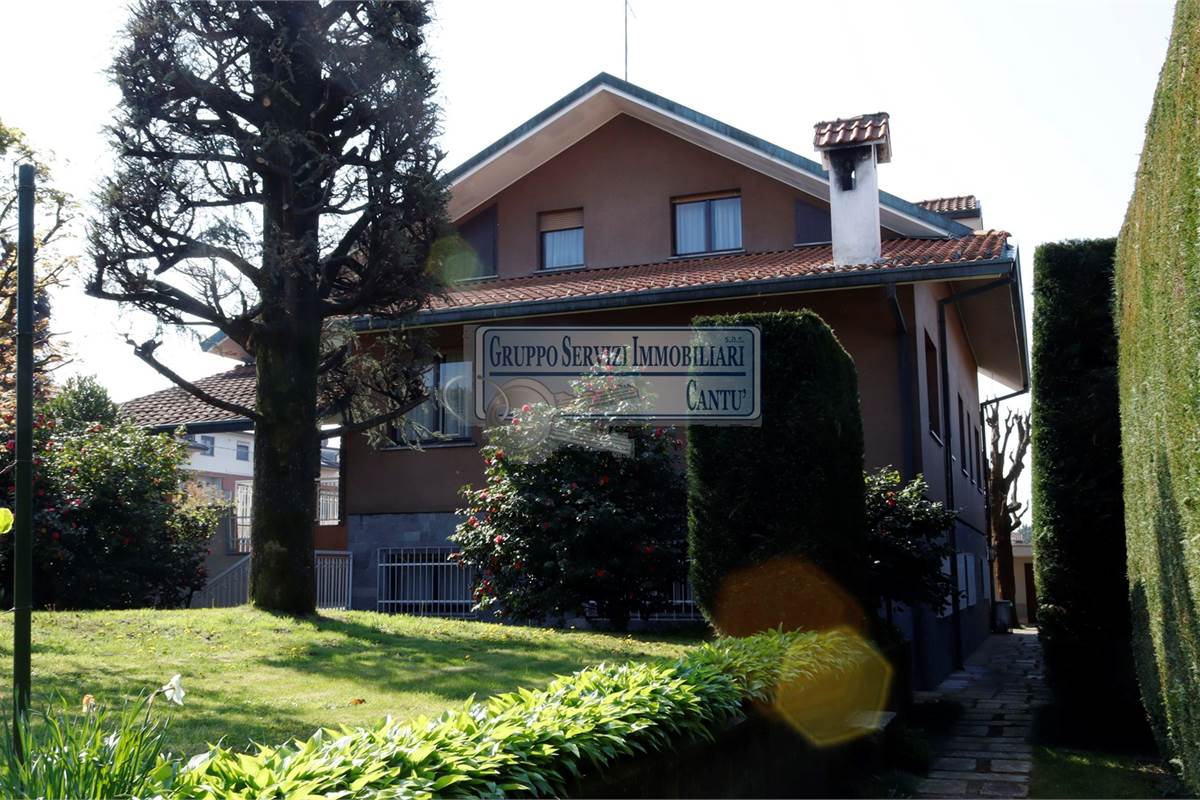 Villa singola con giardino
