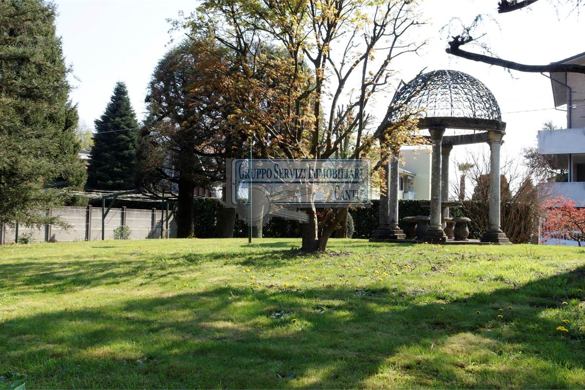 Villa singola con giardino