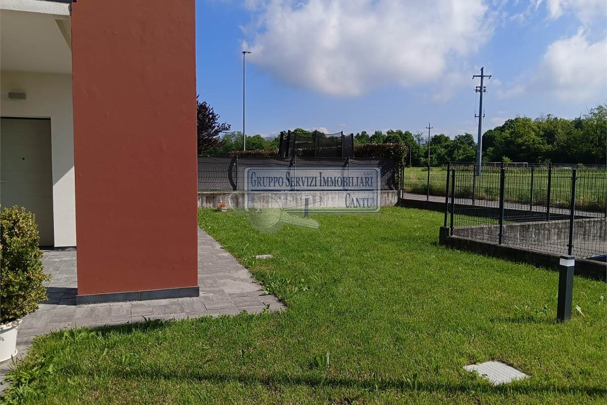 VILLA INDIPENDENTE CON GIARDINO
