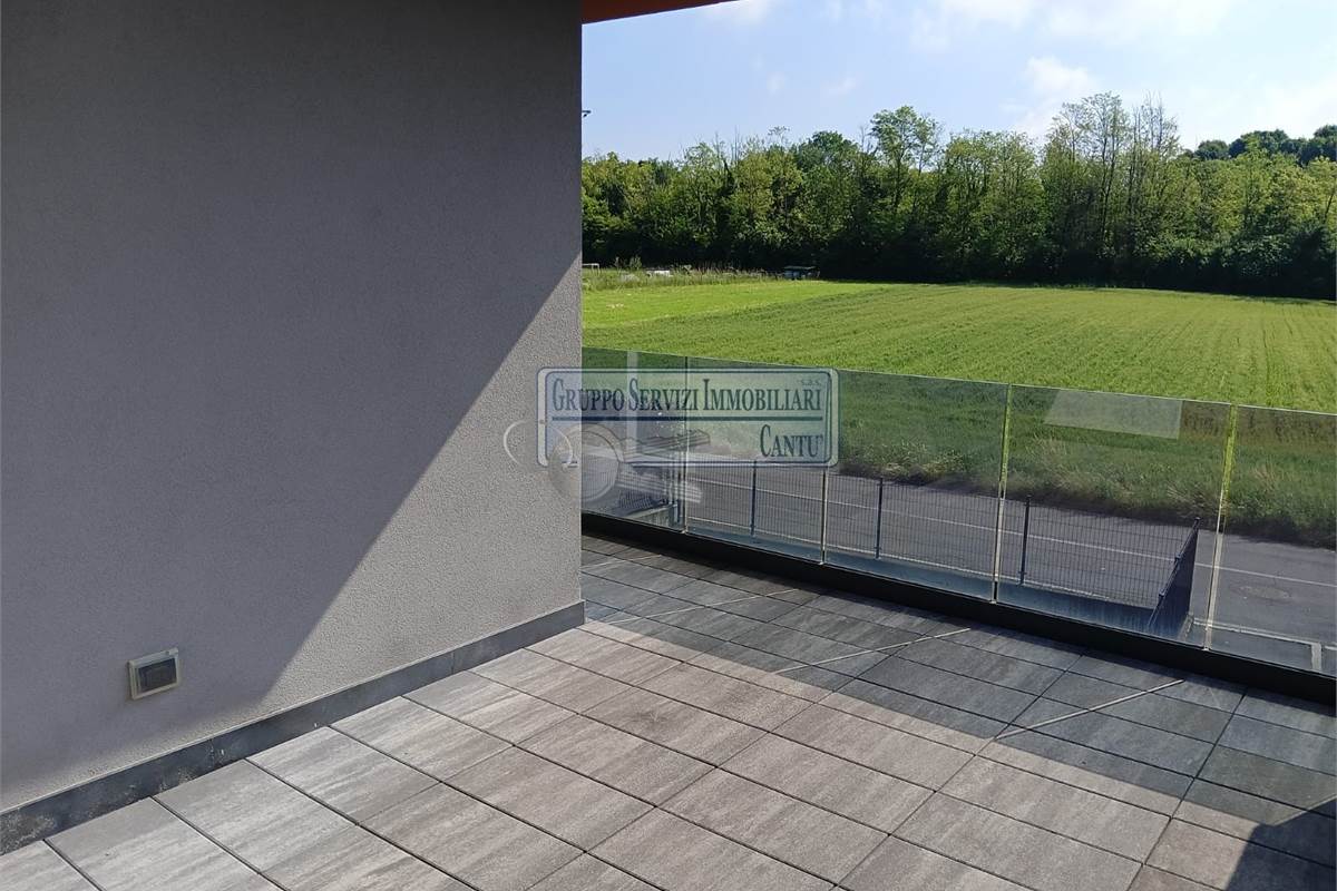 VILLA INDIPENDENTE CON GIARDINO