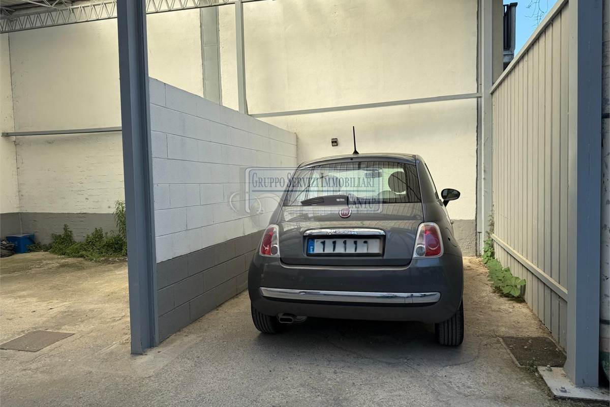 In trifamiliare senza spese con terrazzini doppio box