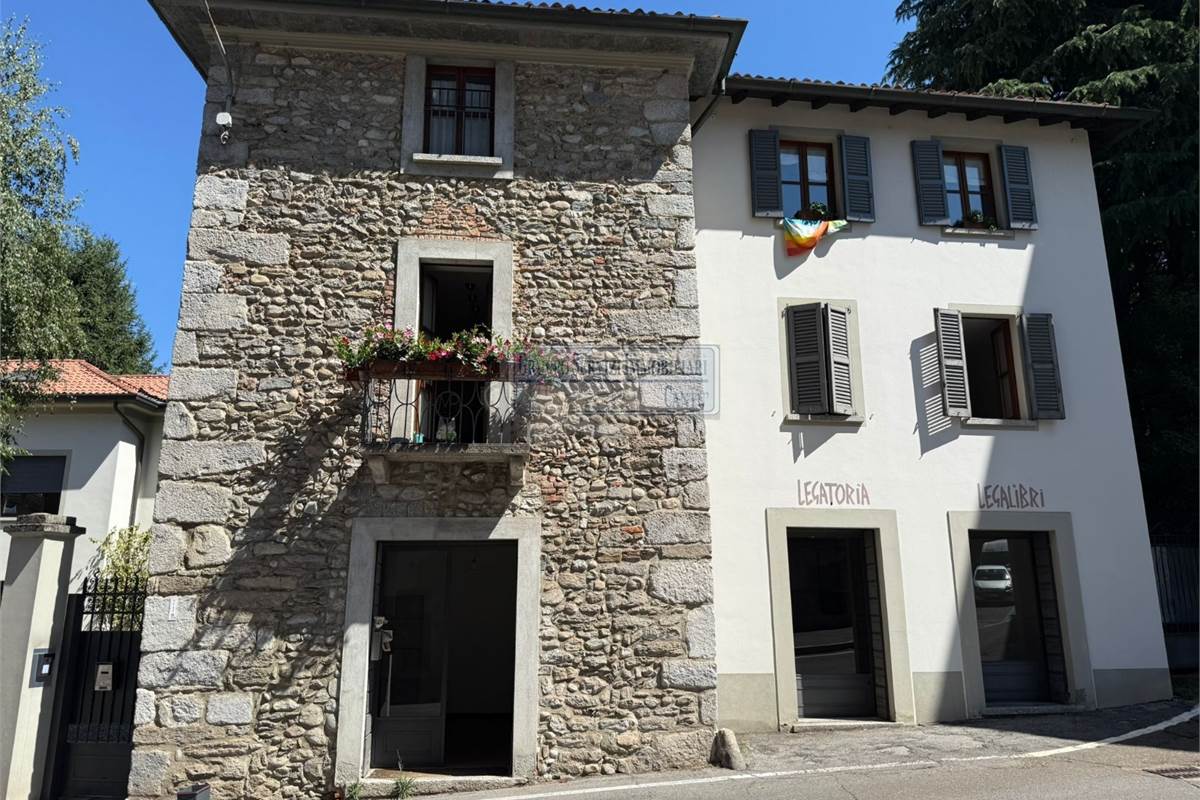 Un Angolo di Storia e Prestigio a Due Passi da Piazza Garibaldi