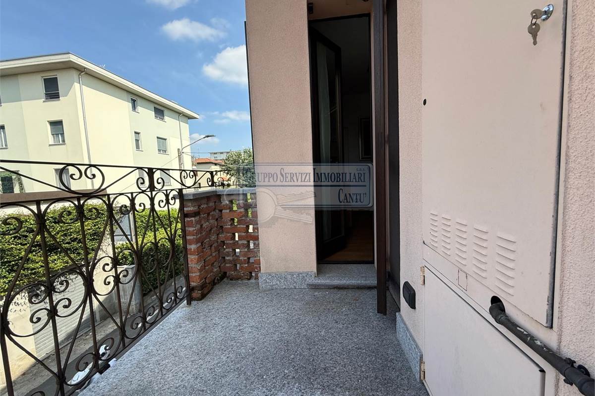 APPARTAMENTO IN VILLA