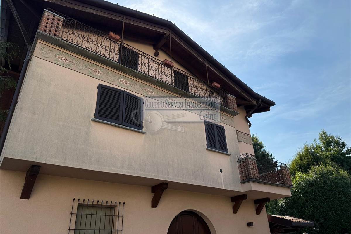 APPARTAMENTO IN VILLA