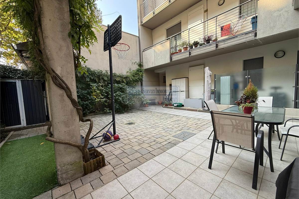 Indipendente con terrazzo classe B