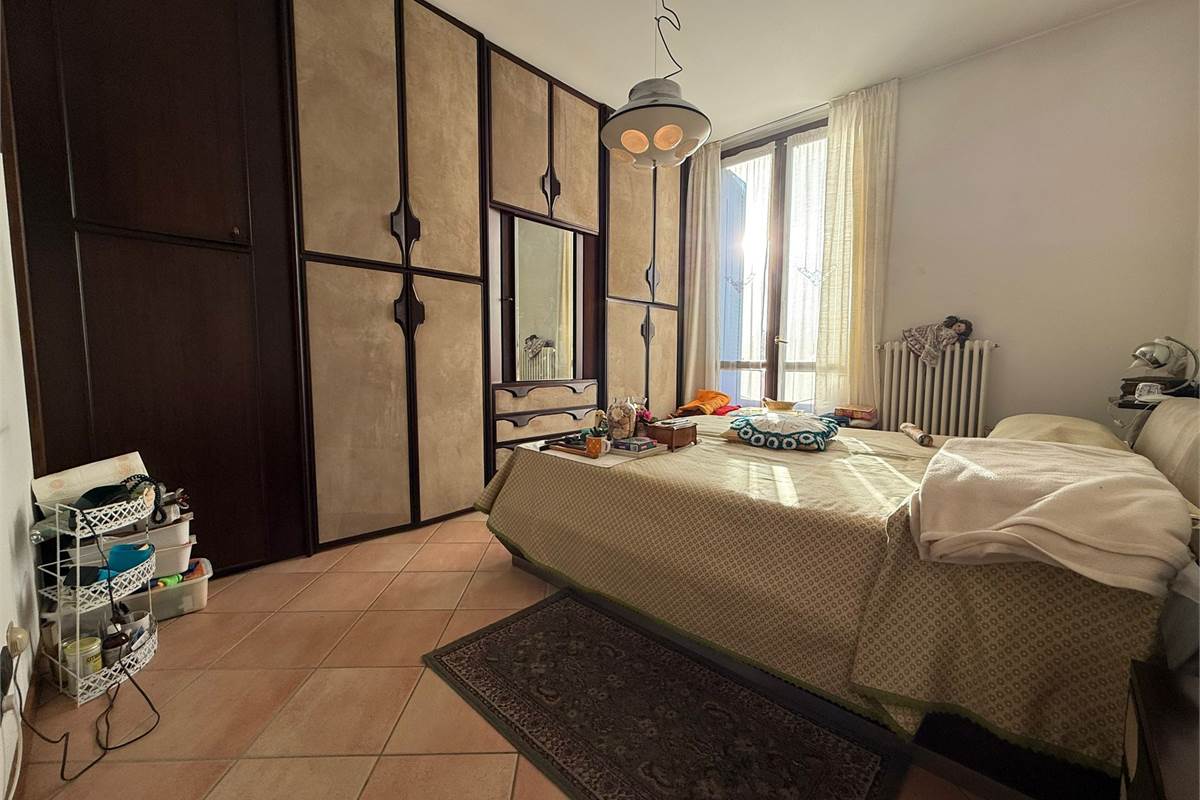 In collina ultimo piano con ascensore