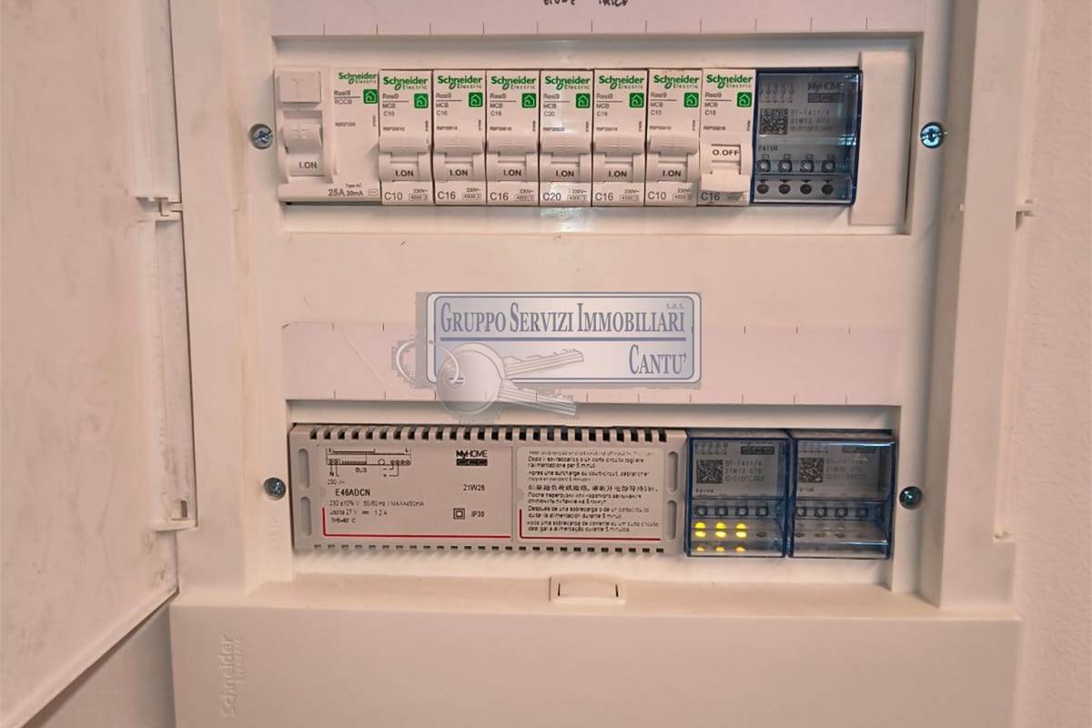 Libero con parcheggio privato