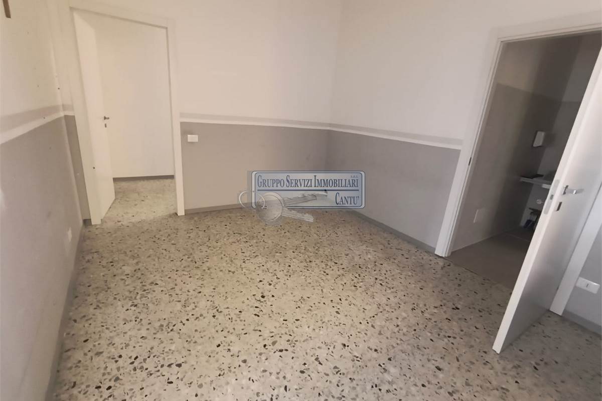 Libero con parcheggio privato