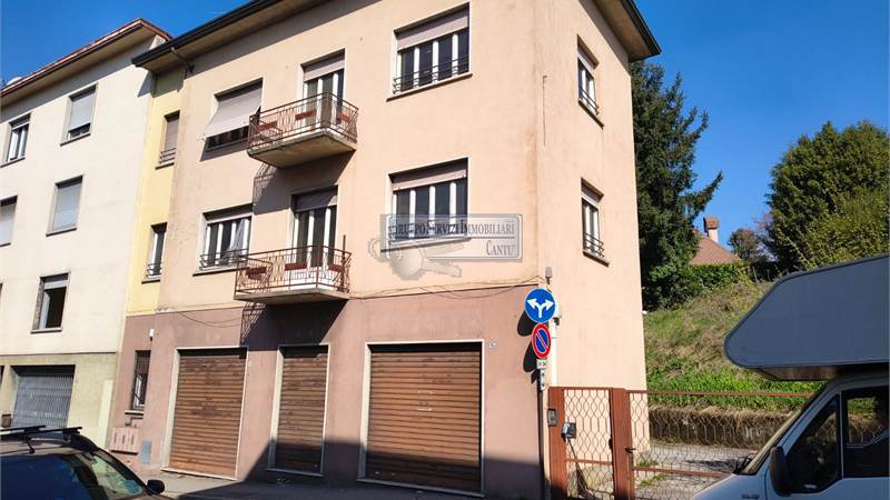 Occasione unica in centro: fabbricato cielo-terra da ristrutturare