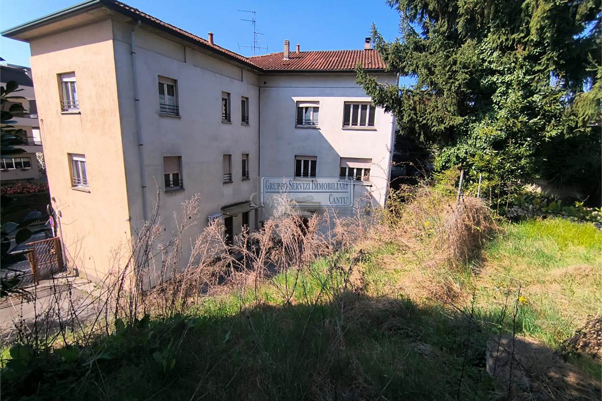 Occasione unica in centro: fabbricato cielo-terra da ristrutturare
