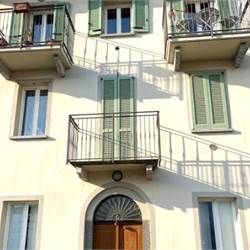 Trilocale nuovo e arredato in vendita a Lenno