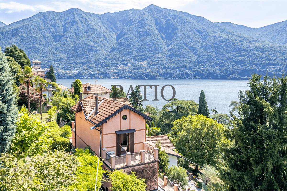 Carate Urio, Villa Liberty Vista lago