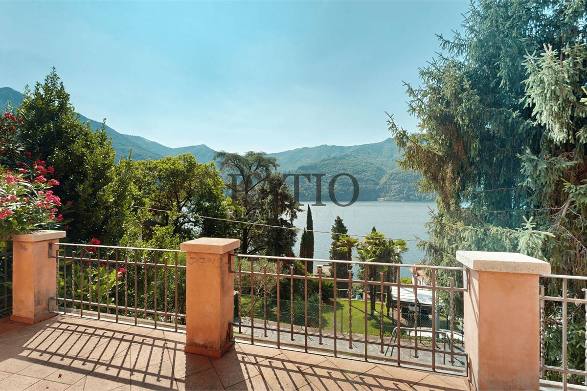 Carate Urio, Villa Liberty Vista lago