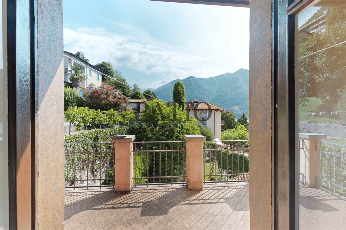 Carate Urio, Villa Liberty Vista lago