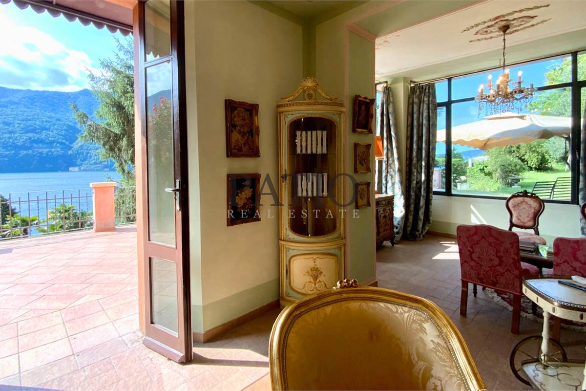 Carate Urio, Villa Liberty Vista lago