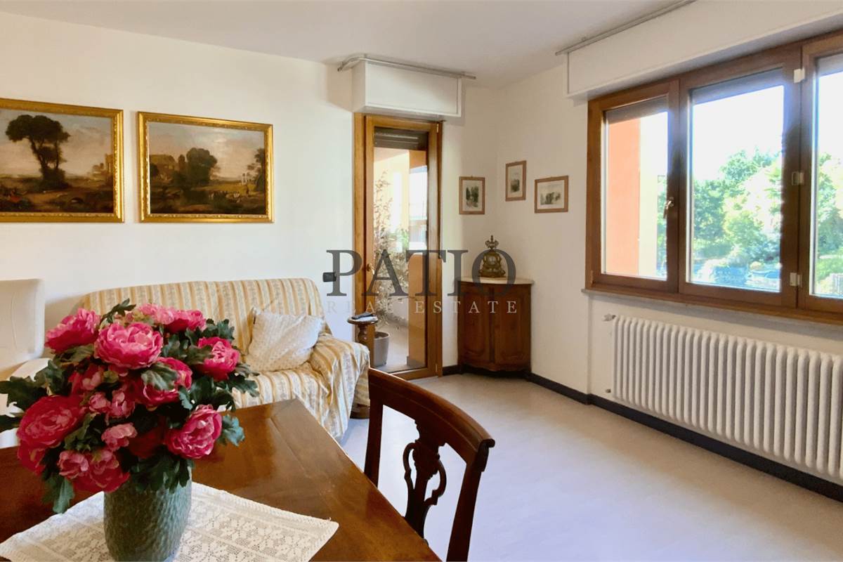 Como Breccia - Ampio Trilocale con Balconi e Box