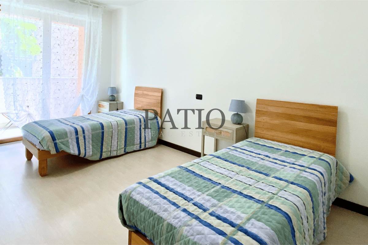 Como Breccia - Ampio Trilocale con Balconi e Box