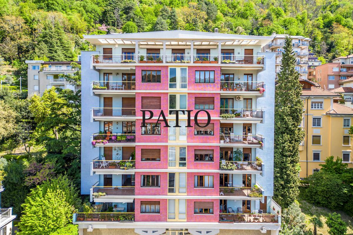 Como - Bilocale con balcone