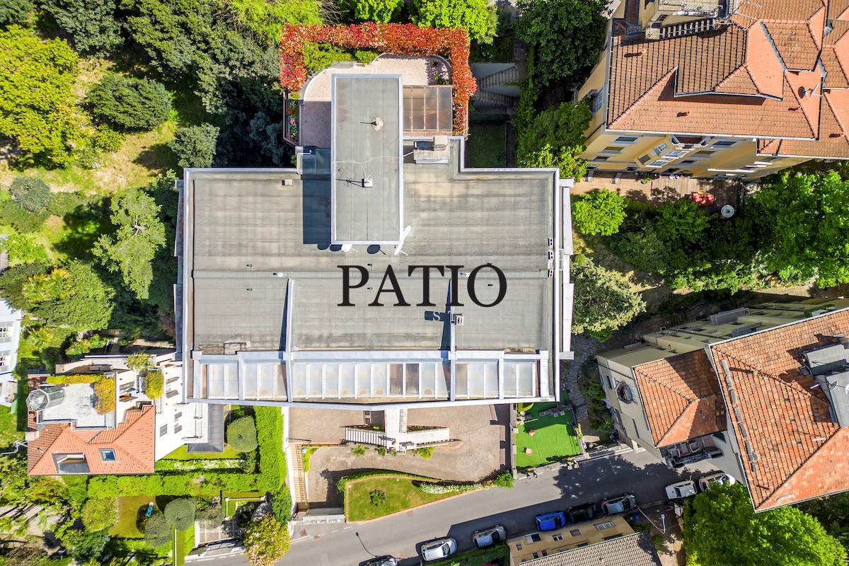 Como - Bilocale con balcone