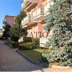 Como, Rebbio - Quadrilocale Con Balconi e Box