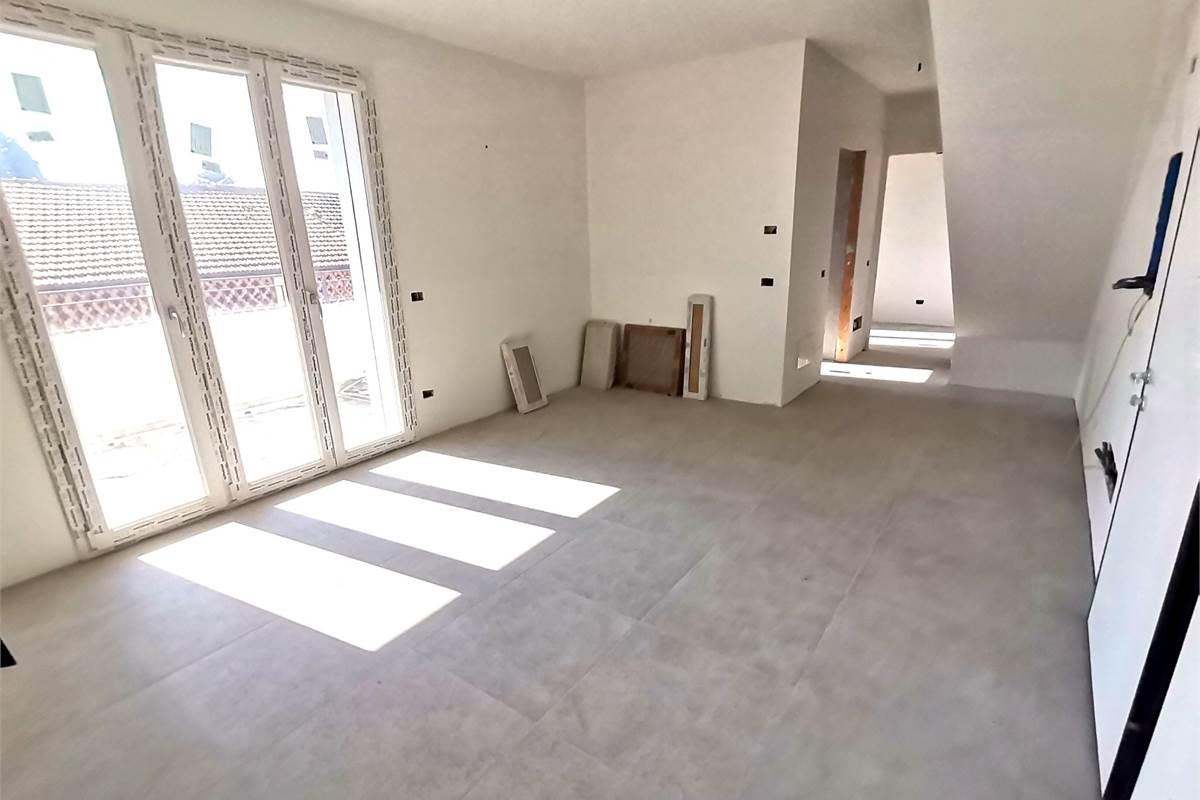 ATTICO con terrazzo favoloso e box doppio