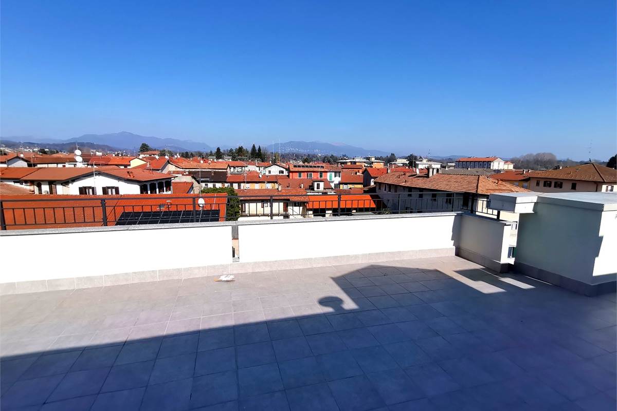 ATTICO con terrazzo favoloso e box doppio