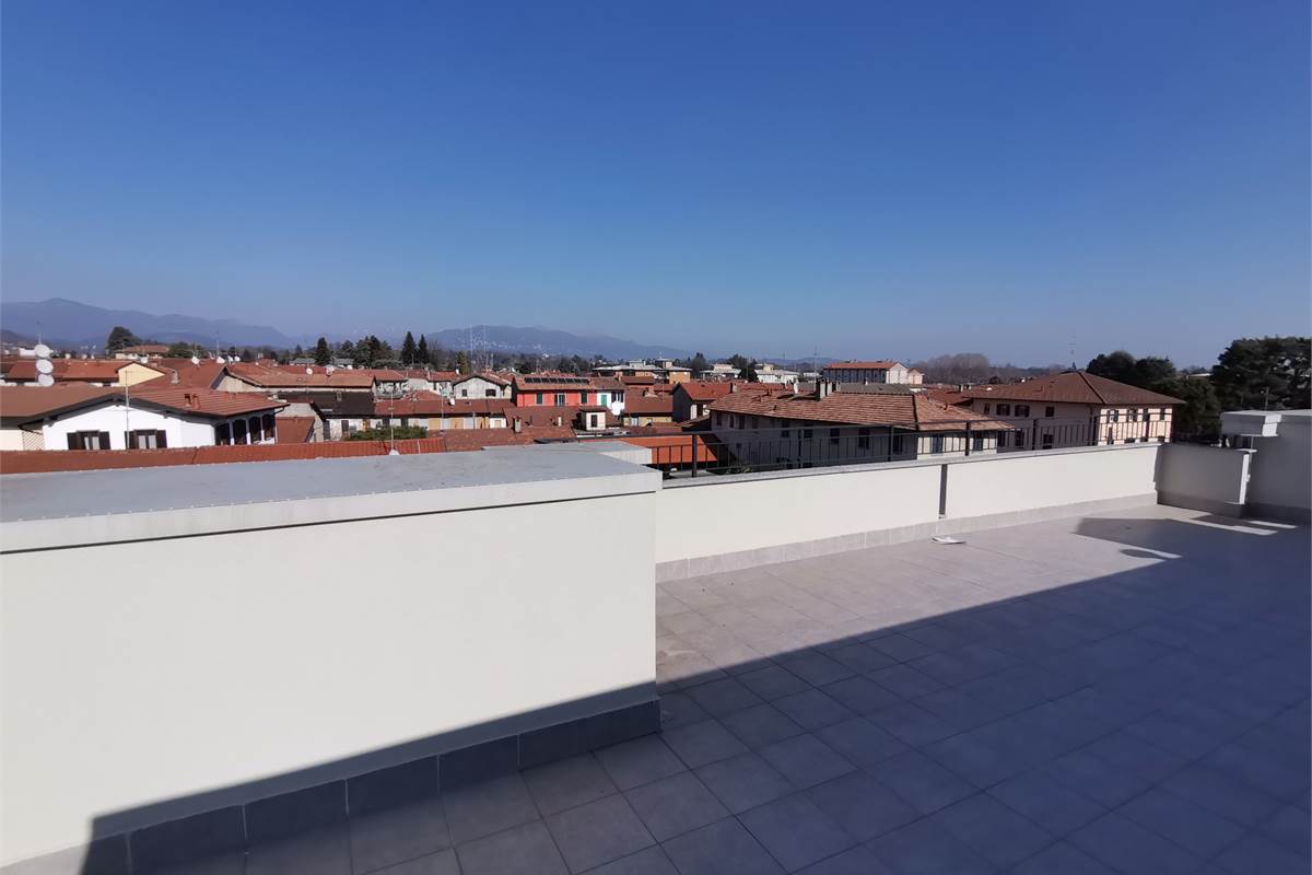 ATTICO con terrazzo favoloso e box doppio