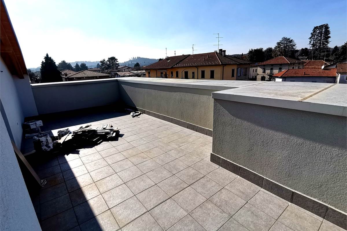 ATTICO con terrazzo favoloso e box doppio