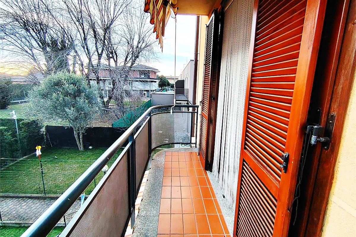 Bilocale con balcone e box triplo