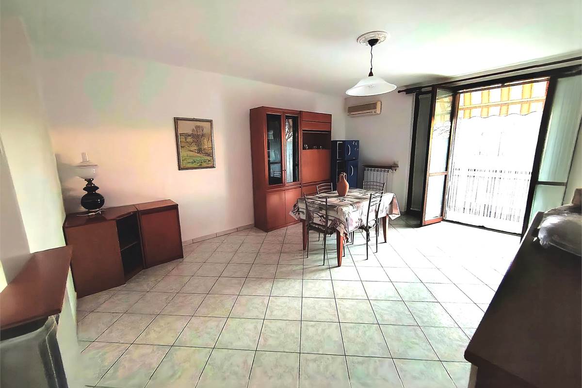 Bilocale con balcone e box triplo