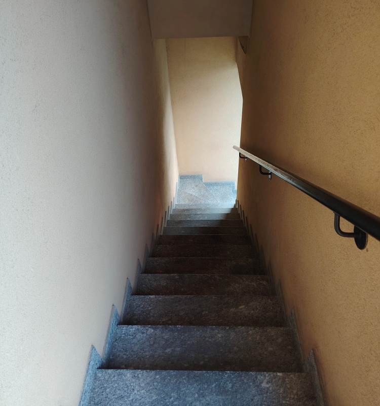 Bilocale con balcone e box triplo