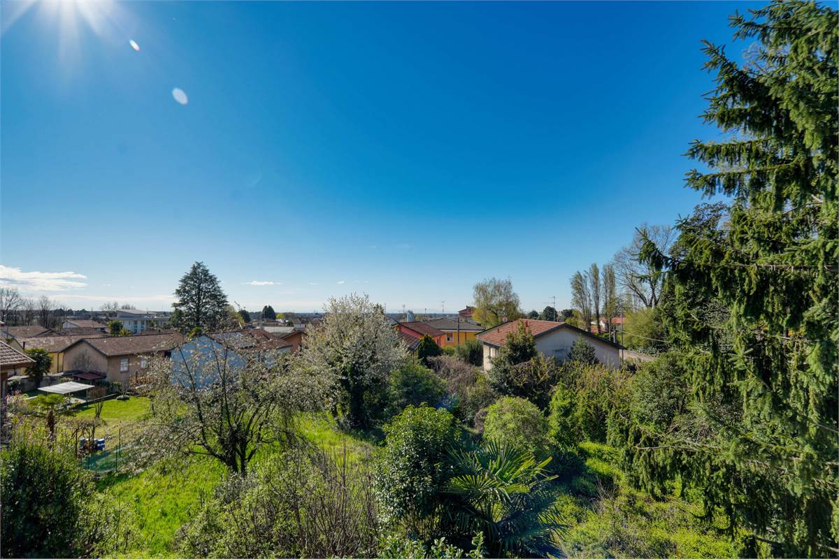 Ampio trilocale da vivere subito