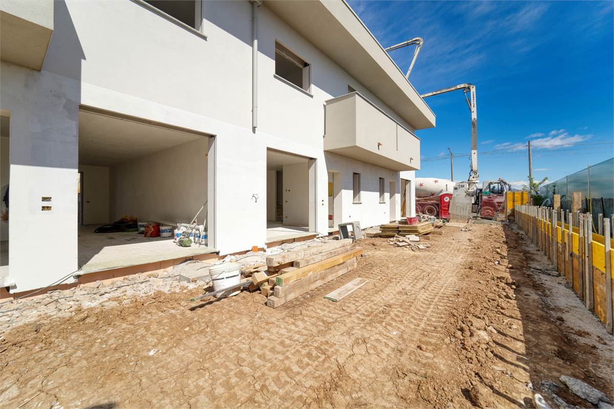 Villetta a schiera di TESTA (4) in classe A4 